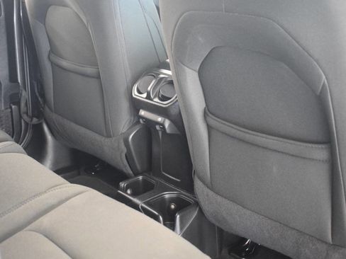 Used 2018 Jeep Wrangler Unlimited Sport S AWD/4WD image 68