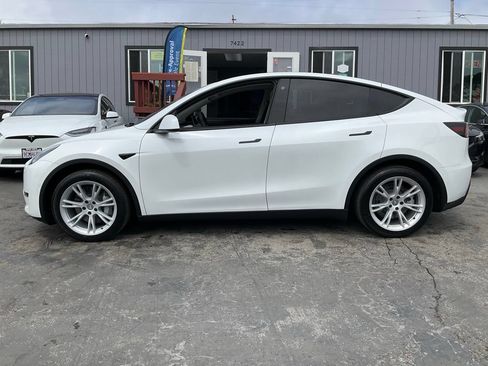 Used 2021 Tesla Model Y Long Range AWD/4WD image 5