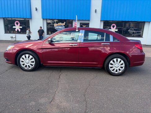Used 2014 Chrysler 200 LX FWD image 8