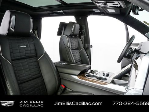 Certified 2025 Cadillac Escalade Sport Platinum image 27