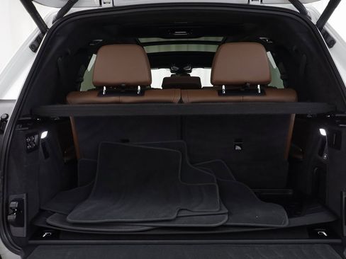 Certified 2025 BMW X7 M60i image 20