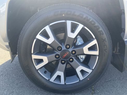 New 2026 Toyota 4Runner TRD Sport Premium AWD/4WD image 10