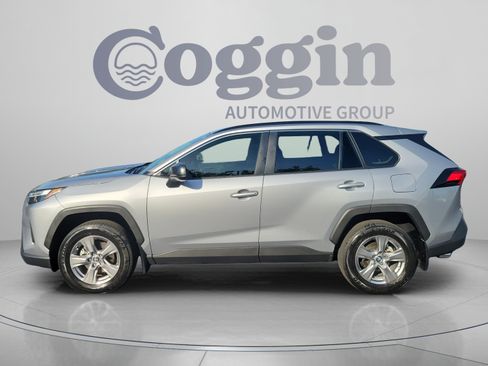 Certified 2023 Toyota RAV4 LE AWD/4WD image 2