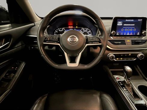 Used 2019 Nissan Altima 2.5 SR FWD image 8