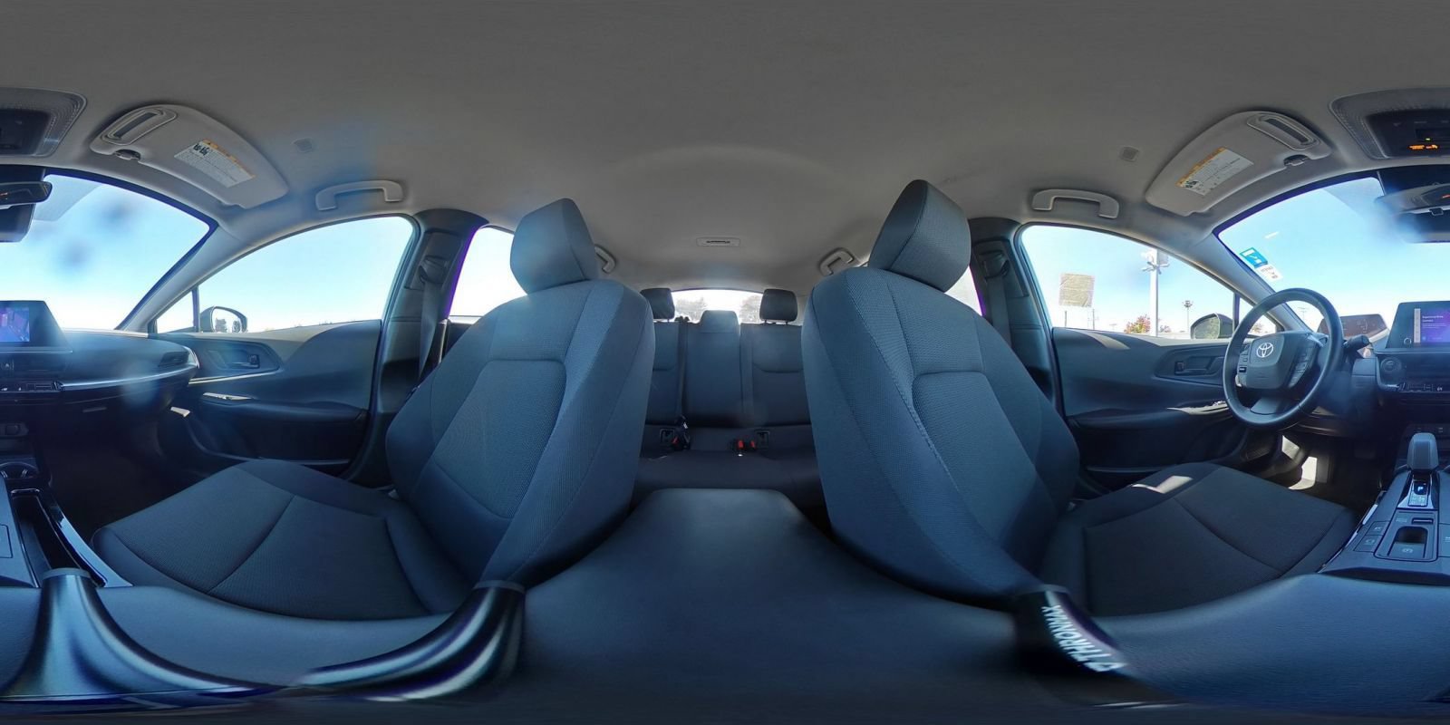Used 2025 Toyota Prius LE FWD image 40