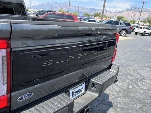 New 2025 Ford F350 Platinum w/ FX4 Off-Road Package image 13