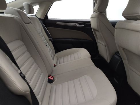 Used 2018 Ford Fusion S FWD image 19