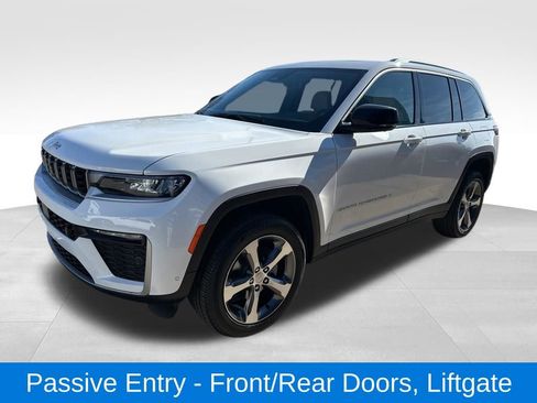 New 2026 Jeep Grand Cherokee Limited w/ Luxury Tech Group II AWD/4WD image 6