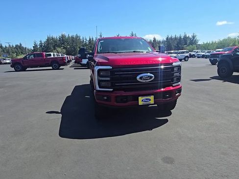 Used 2025 Ford F350 Platinum w/ Tremor Off-Road Package AWD/4WD image 7