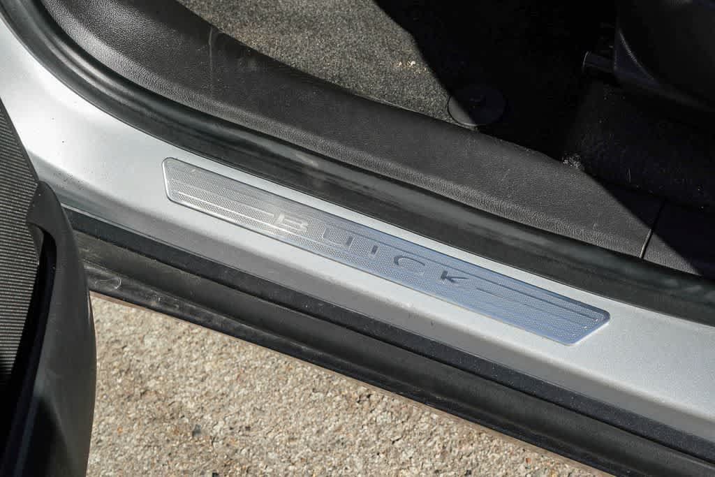 Used 2019 Buick Encore Sport Touring FWD image 20
