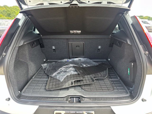 Certified 2024 Volvo XC40 B5 Core AWD/4WD image 35