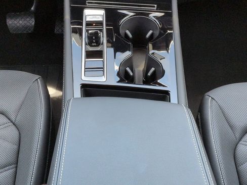 Used 2026 Volkswagen Atlas SE FWD image 19