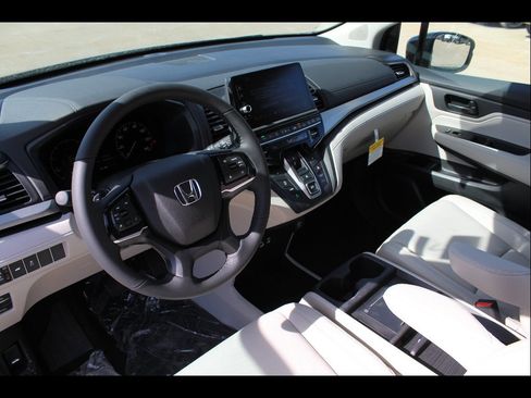 New 2026 Honda Odyssey EX-L image 6