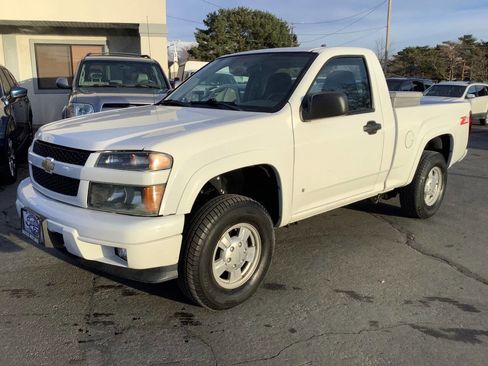 Used 2008 Chevrolet Colorado LS image 2