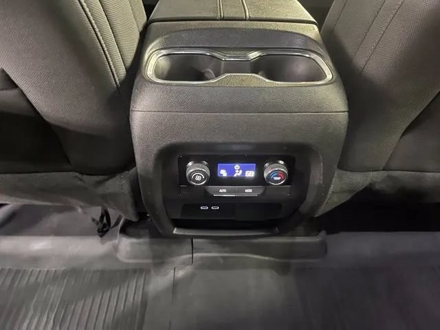 Used 2025 Chevrolet Traverse LT w/ Driver Confidence Package AWD/4WD image 25