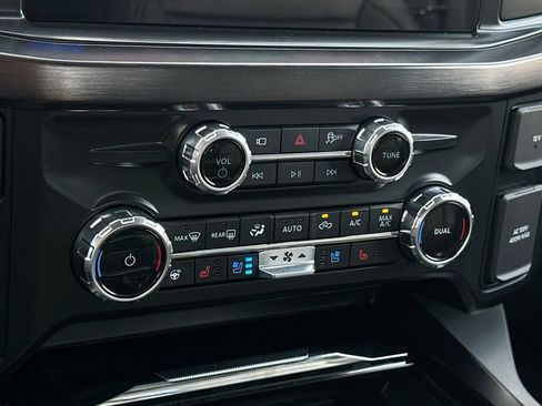 New 2026 Ford F250 Lariat w/ Black Appearance Package AWD/4WD image 20