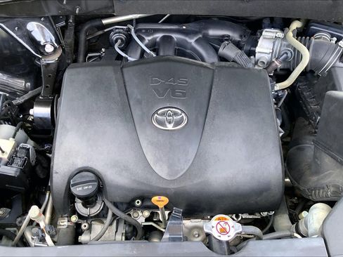 Used 2018 Toyota Highlander Limited AWD/4WD image 31