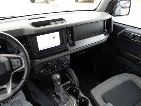 Used 2023 Ford Bronco Big Bend AWD/4WD image 16