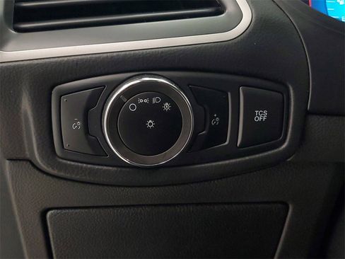 Used 2023 Ford Edge SEL image 13