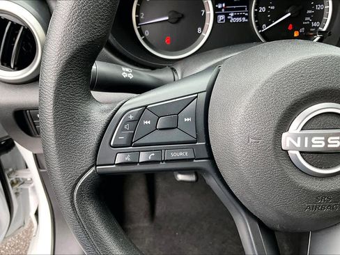 Used 2024 Nissan Versa S w/ Trunk Package image 21