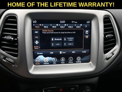 Used 2021 Jeep Compass Latitude AWD/4WD image 23
