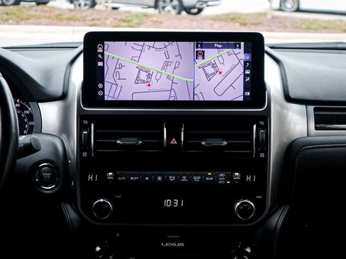 Used 2023 Lexus GX 460 Premium w/ Premium Package image 30