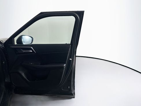 Used 2024 Mitsubishi Outlander SE image 35