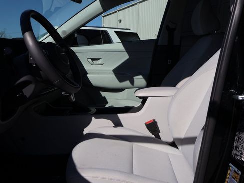 Used 2025 Hyundai Kona SEL image 22