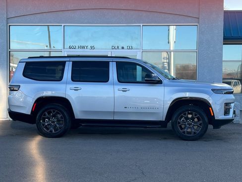 New 2026 Jeep Grand Wagoneer Limited image 4