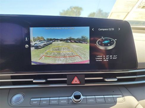 New 2024 Hyundai Elantra SEL image 20