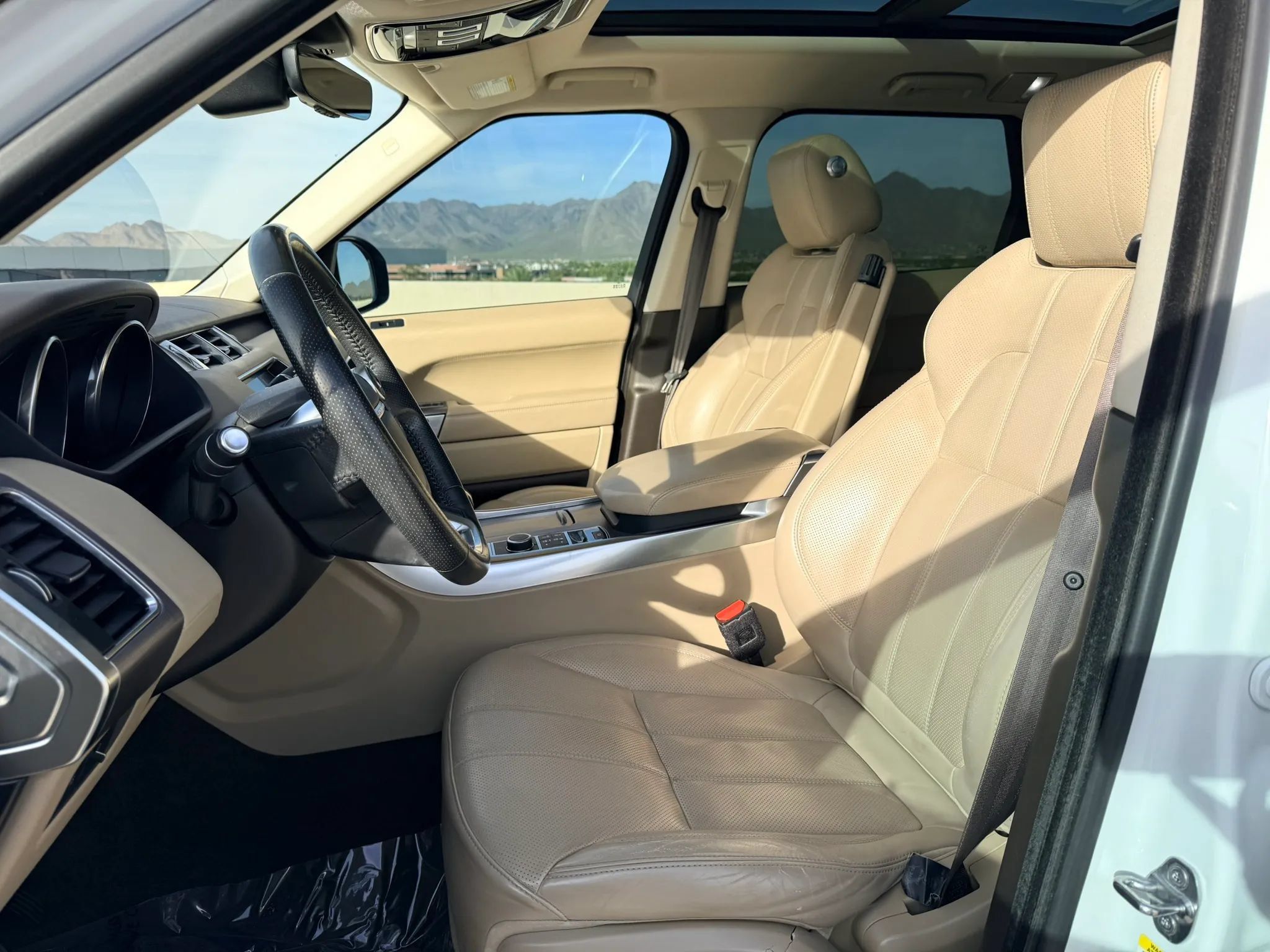 Used 2017 Land Rover Range Rover Sport HSE AWD/4WD image 8