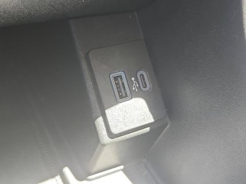Certified 2024 Ford Edge Titanium AWD/4WD image 18