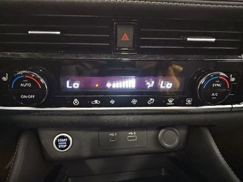 Certified 2023 Nissan Rogue SL AWD/4WD image 15