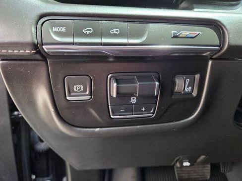 Used 2023 Cadillac Escalade ESV V AWD/4WD image 22
