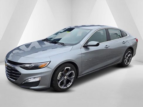 Used 2024 Chevrolet Malibu LT image 3