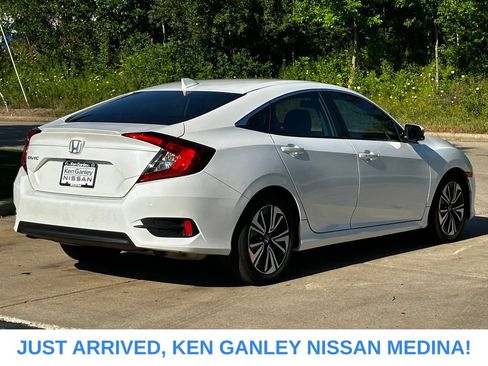 Used 2017 Honda Civic EX-T image 3