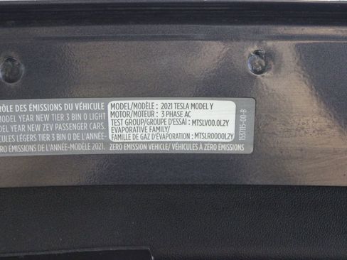 Used 2021 Tesla Model Y Long Range image 36