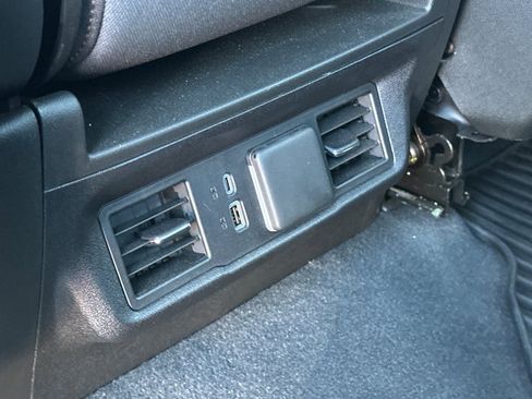 Used 2025 GMC Sierra 1500 Elevation image 42