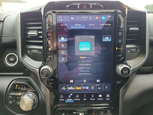 Used 2022 RAM 1500 Laramie image 17