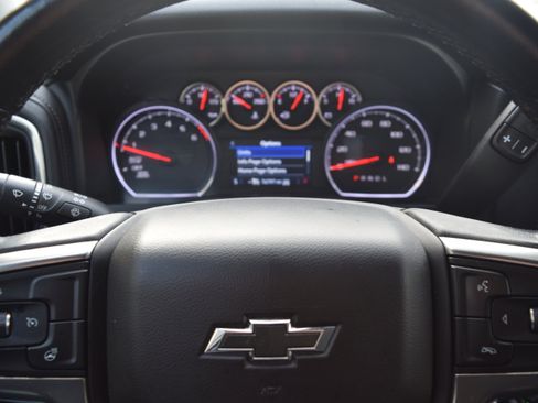 Used 2019 Chevrolet Silverado 1500 RST image 14