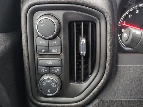 Used 2022 Chevrolet Silverado 1500 Custom image 19