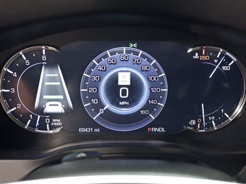 Used 2020 Cadillac Escalade Luxury AWD/4WD image 17