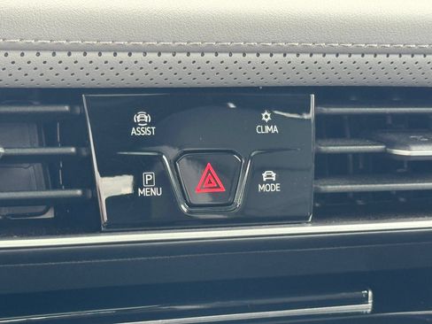 Used 2024 Volkswagen Atlas Peak Edition SEL AWD/4WD image 50