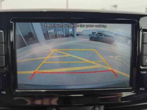 Used 2019 Hyundai Elantra GT FWD image 14