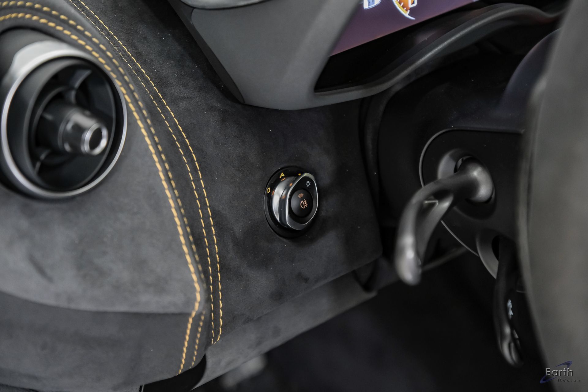Used 2019 McLaren 600LT RWD image 73