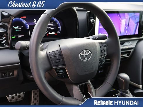 Used 2025 Toyota Camry XSE FWD image 24