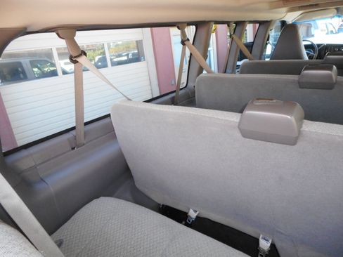 Used 2017 Chevrolet Express 3500 LT w/ LT Preferred Equipment Group RWD image 19