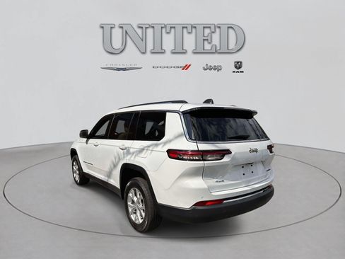 Used 2023 Jeep Grand Cherokee L Limited AWD/4WD image 4