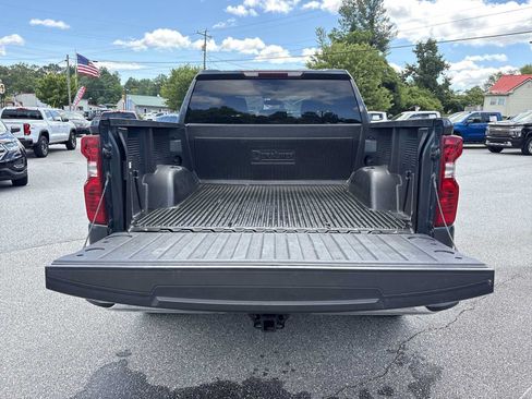 Used 2021 Chevrolet Silverado 1500 LT AWD/4WD image 24