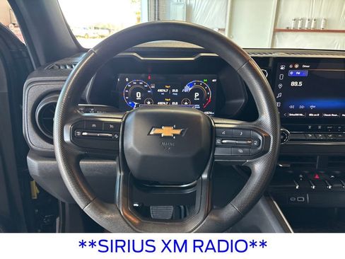 Used 2025 Chevrolet Colorado W/T image 13